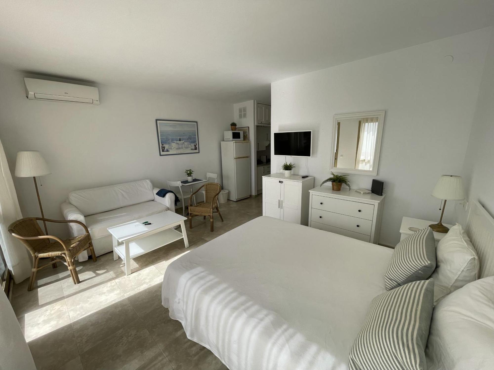 Estudio Con Insuperables Vistas Al Mar: Aparcamiento Marbella Bagian luar foto