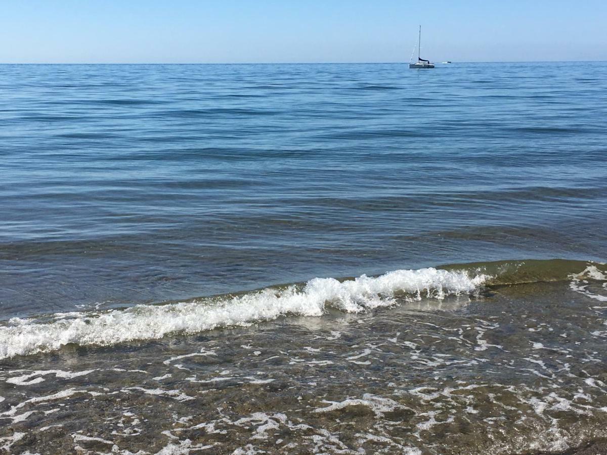 Estudio Con Insuperables Vistas Al Mar: Aparcamiento Marbella Bagian luar foto