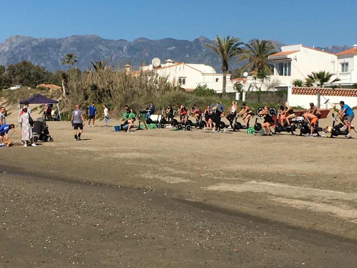 Estudio Con Insuperables Vistas Al Mar: Aparcamiento Marbella Bagian luar foto