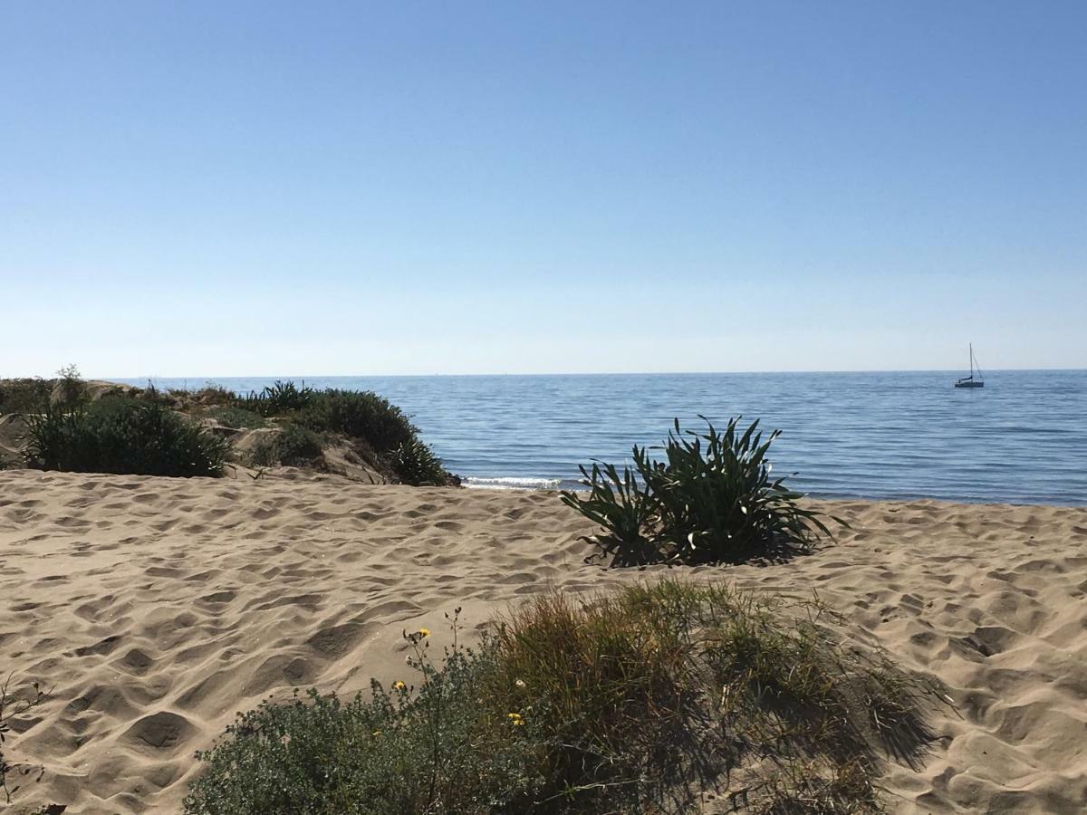Estudio Con Insuperables Vistas Al Mar: Aparcamiento Marbella Bagian luar foto