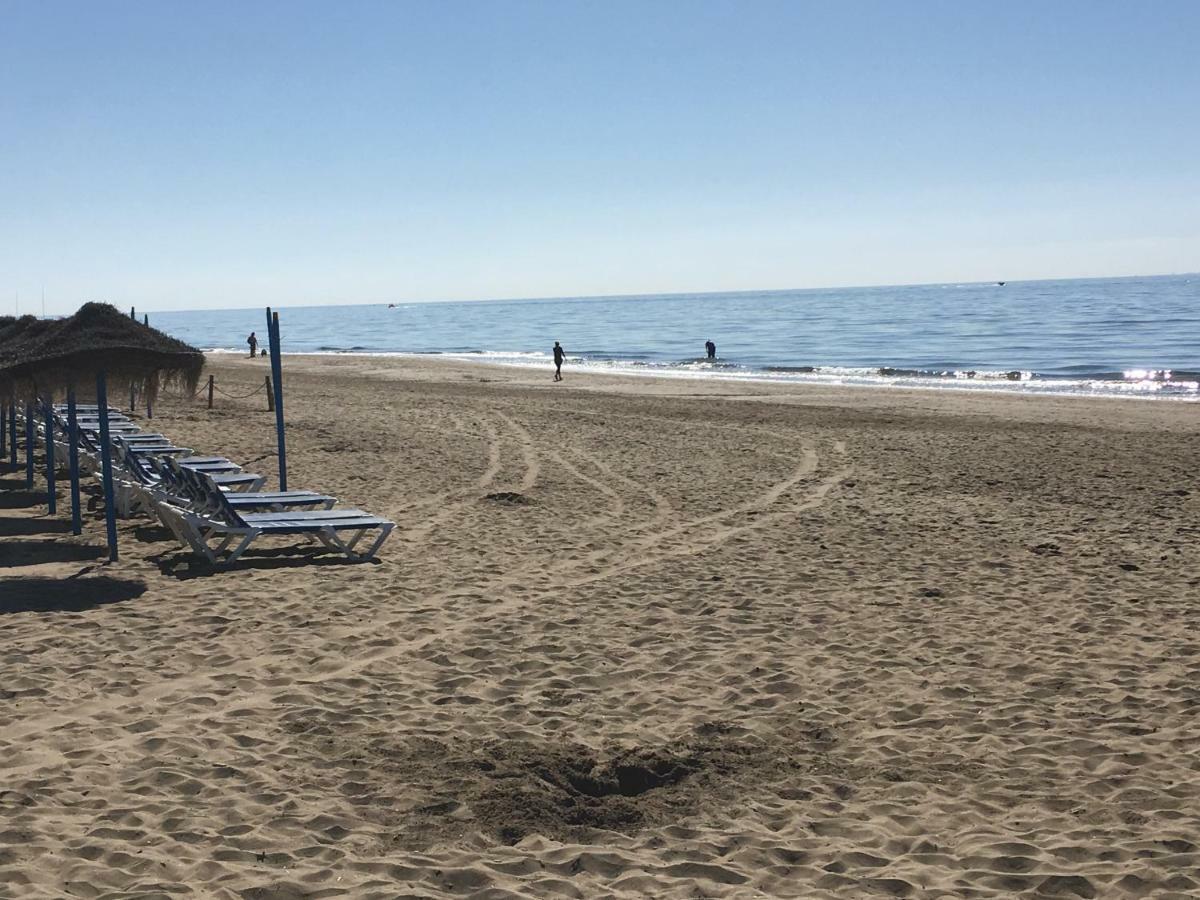 Estudio Con Insuperables Vistas Al Mar: Aparcamiento Marbella Bagian luar foto