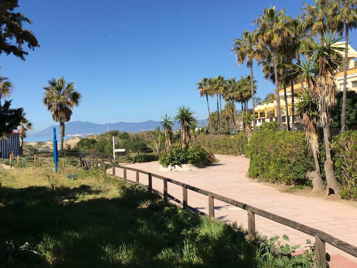 Estudio Con Insuperables Vistas Al Mar: Aparcamiento Marbella Bagian luar foto